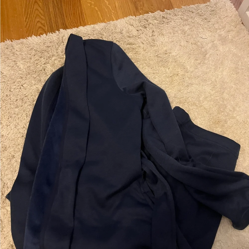 UGG Robe - Picture 3 of 4